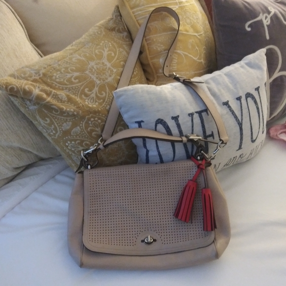 Authentic Coach bag - Picture 2 of 8